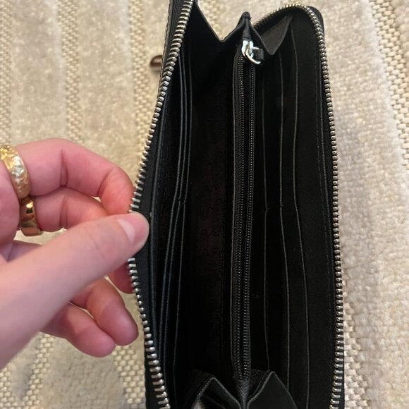 Michael Kors Black + White Large Leather Houndstooth Wallet w/ Silver Hardware - Picture 2 of 7